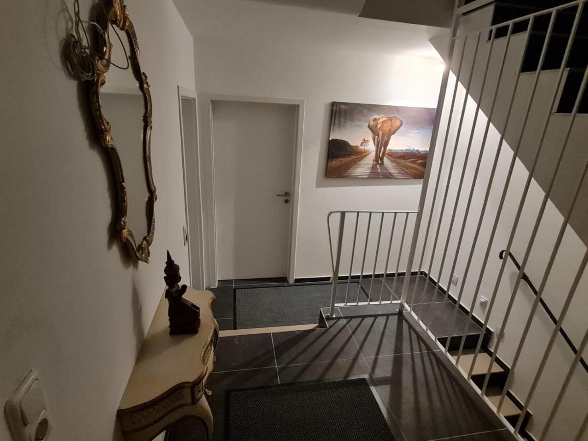 Roggendorf Zimmervermietung ケルン エクステリア 写真